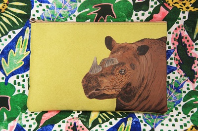 pochette Gilbert le rhinocéros peint main la kitsch lorraine