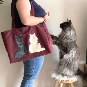 sac cabas suédine prune peint main chat maincoon kitsch lorraine 2