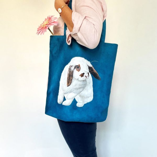 Tote bag personnalisé peint main suédine bleu lapin kitsch lorraine 5