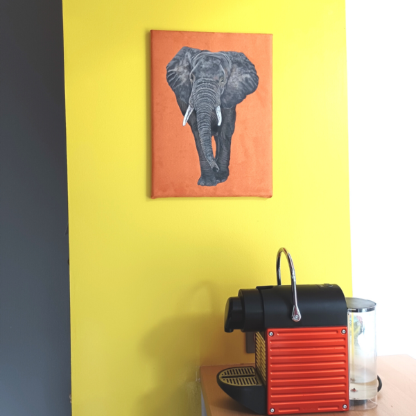 Toile suédine orange peinte main éléphant kitsch lorraine 2