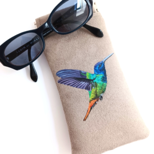 étui lunettes peint main suédine taupe colibri kitsch lorraine